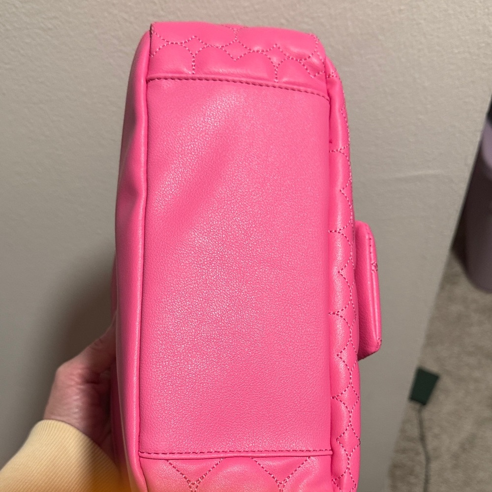 Chic Pink Designer Handbag - Picture 6 of 7